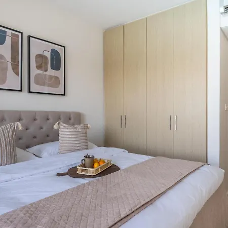 Sanders Aqua Park - Precious 3-bedroom Holiday With Shared Pool Σπίτι διακοπών *