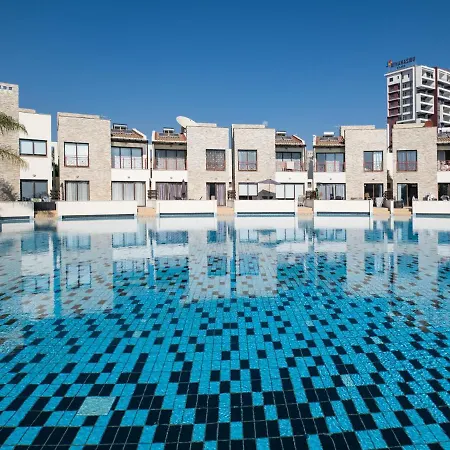 Sanders Aqua Park - Precious 3-bedroom Holiday With Shared Pool Σπίτι διακοπών Λεμεσός